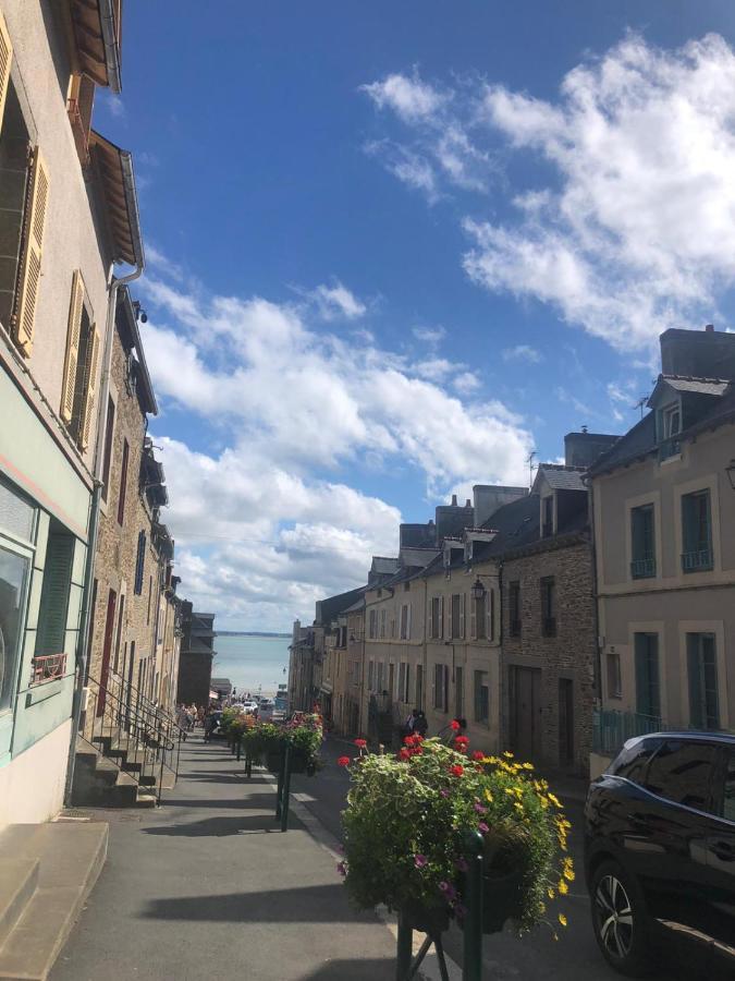 Appartement Rue Georges V - Port De La Houle Cancale Exterior photo