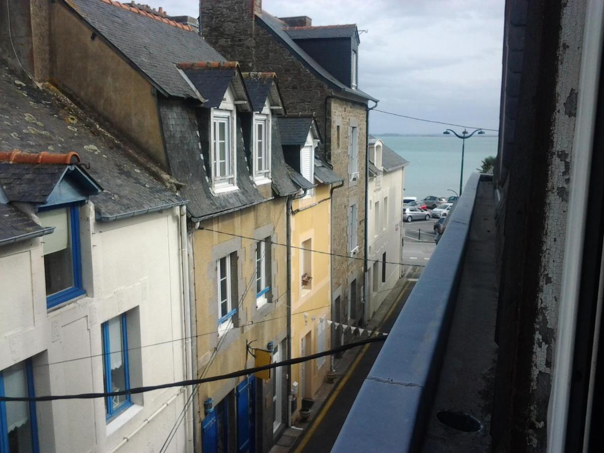 Appartement Rue Georges V - Port De La Houle Cancale Exterior photo